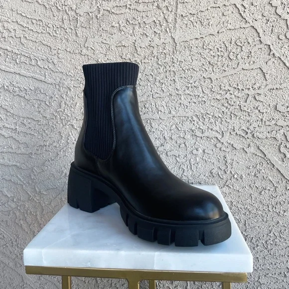 MANGO MNG Black Faux Leather Track Lug Sole Pull On Platform Boots Sz 38 US 7.5 - Picture 9 of 12